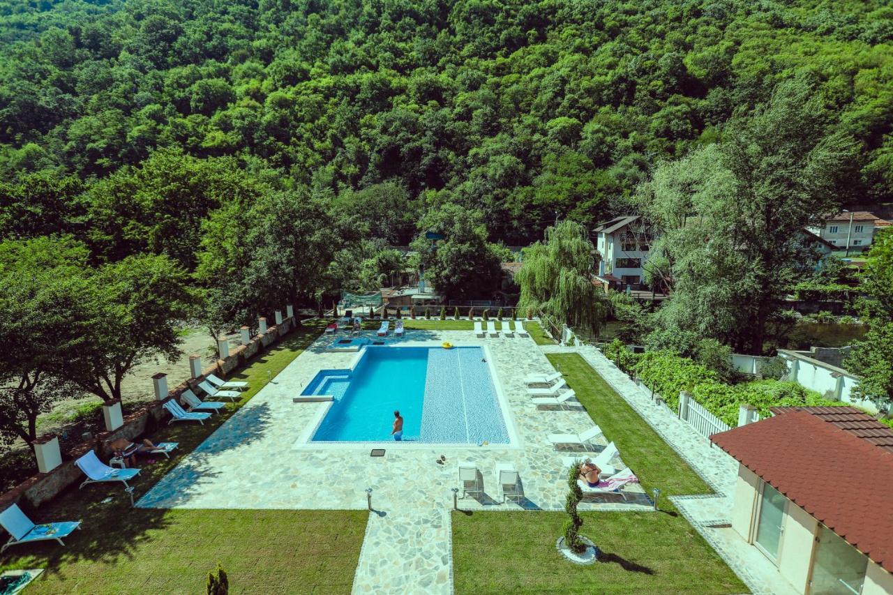 Pensiunea JOJO Imperial Resort&Spa Băile Herculane Exterior foto
